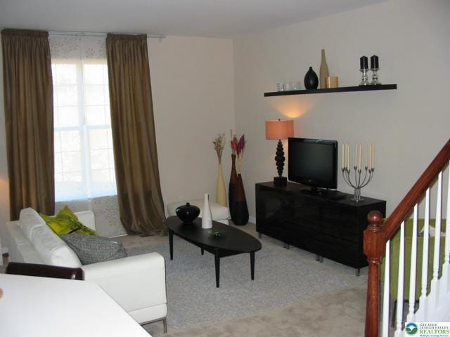 Building Photo - 284 Milkweed Dr