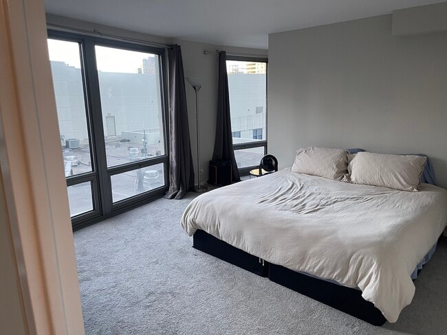 Building Photo - 440 N Wabash Ave