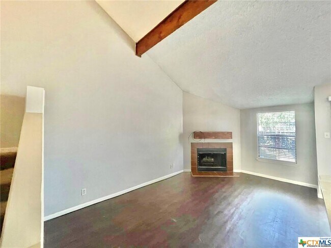 Building Photo - 118 Sherwood Dr