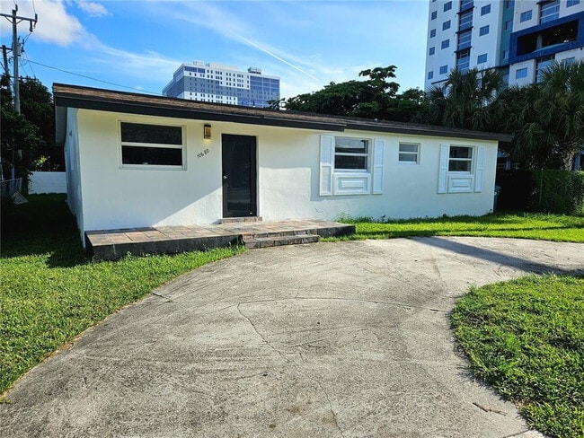 Primary Photo - 10680 SW 4th St