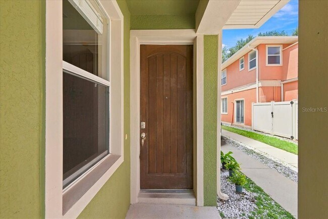 Building Photo - 2403 S Shine Ave