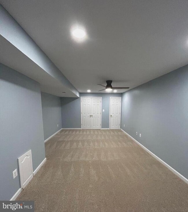 Building Photo - 5415 Chillingham Pl