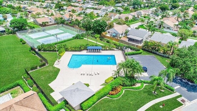 Building Photo - 8438 Dynasty Dr