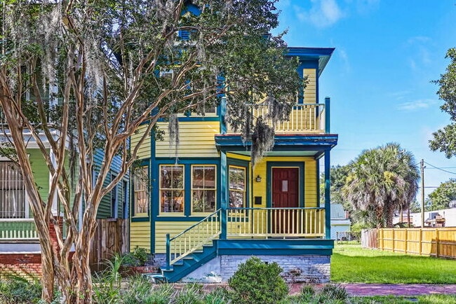 Building Photo - Design on Duffy