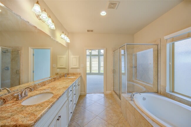 Building Photo - 6730 Sotoria Ln