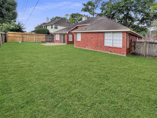 Building Photo - 12414 Logan Mill Dr