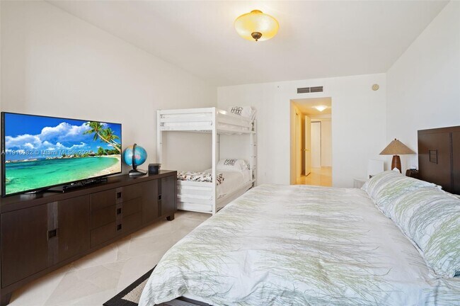 Building Photo - 9595 Collins Ave