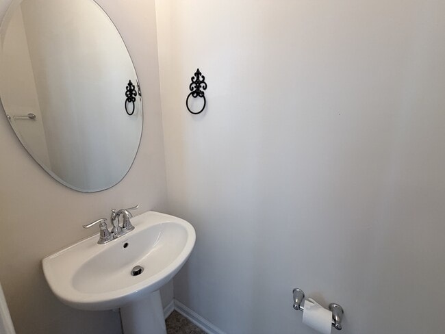 Building Photo - 5613 Freewill Ln