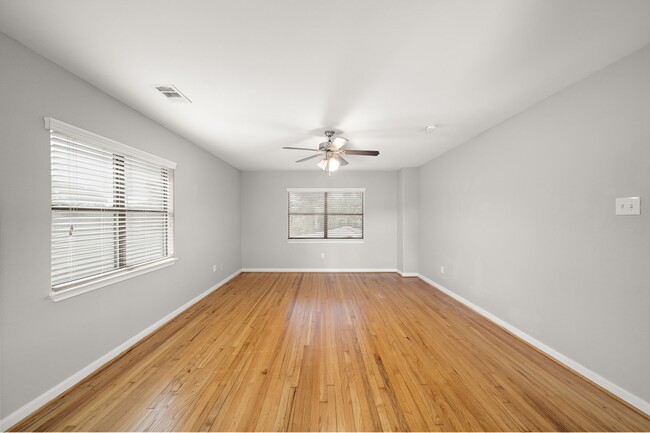 Building Photo - 3818 Southmore Blvd