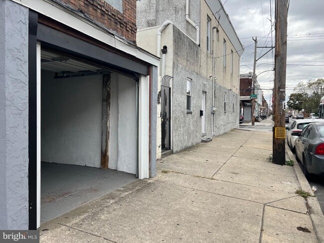 Building Photo - 1600 S LeCount St