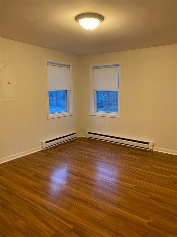 Building Photo - 73 Riverlin St
