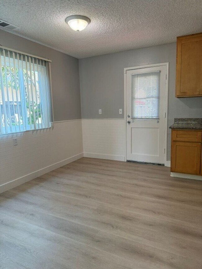 Building Photo - 2615 Pendragon Ln