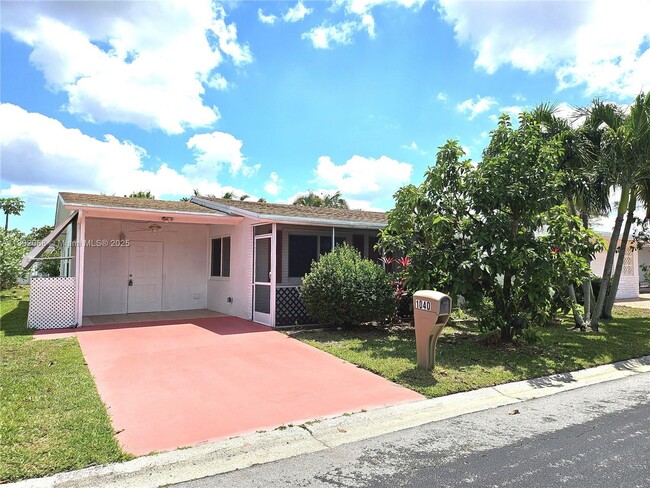 Building Photo - 1040 NW 73rd Terrace