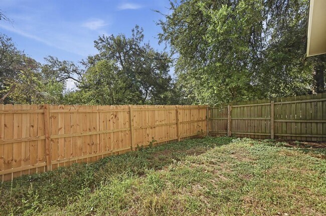 Building Photo - 2514 Howellwood Wy