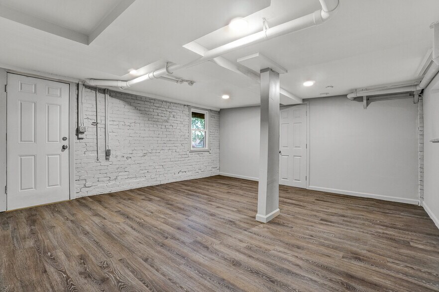 Building Photo - 27 S Jefferson St