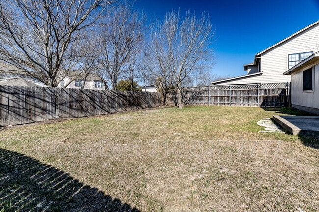 Building Photo - 410 Masonwood Dr