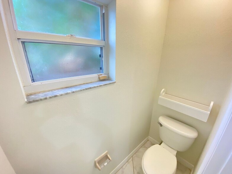 Building Photo - Wonderful 3/2 Home in the Arbor Club Community!