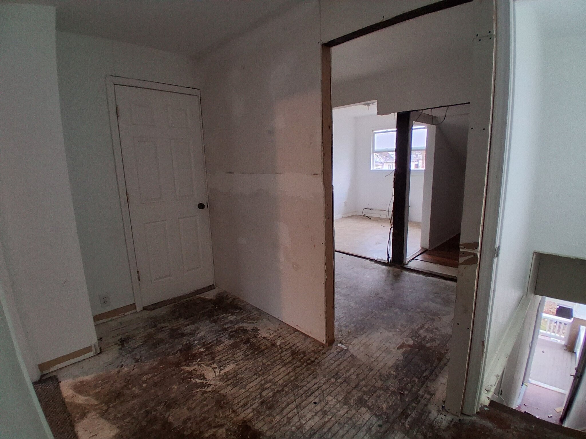 Building Photo - 1729 N Woodford St