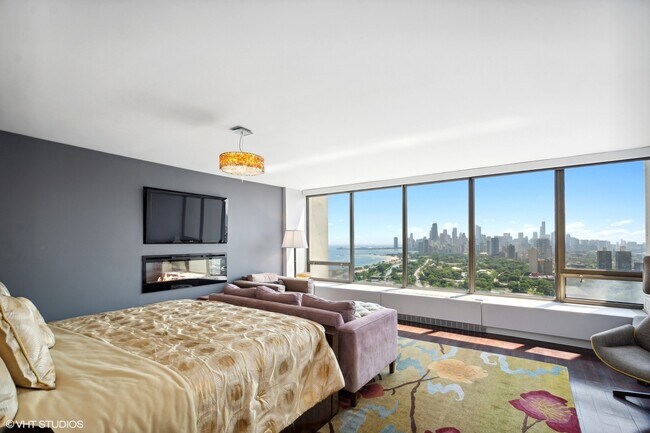 Building Photo - 2800 N Lake Shore Dr