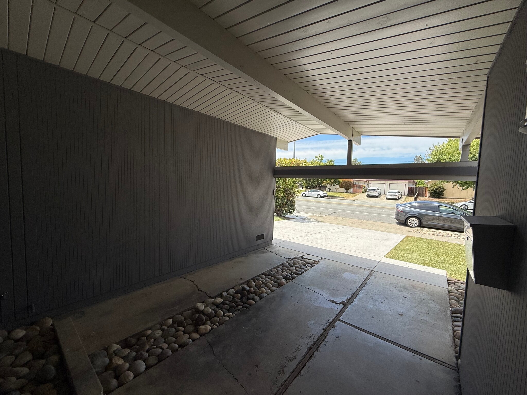 Building Photo - 834 Miller Ave