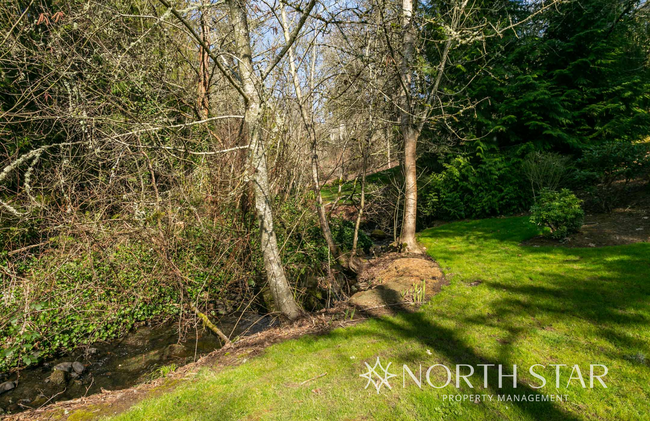 Building Photo - Stunning Home in Hidden Creek