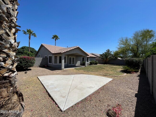 Building Photo - 3677 E Baranca Ct