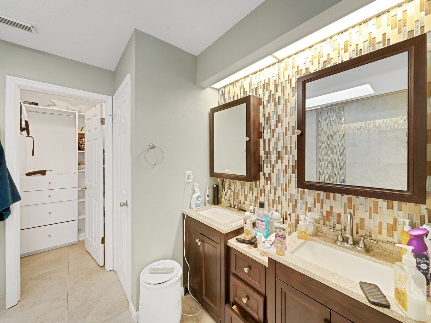 Building Photo - 2758 Waymeyer Dr