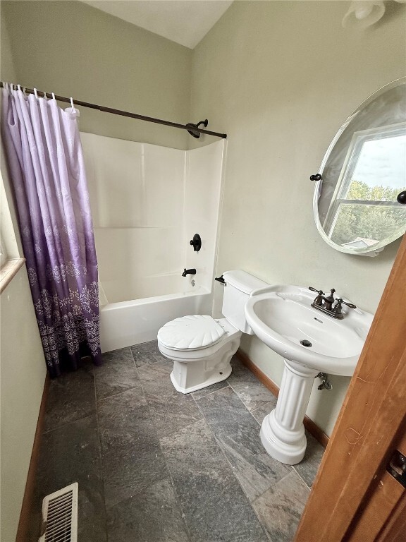 Building Photo - 205 Paul Pl