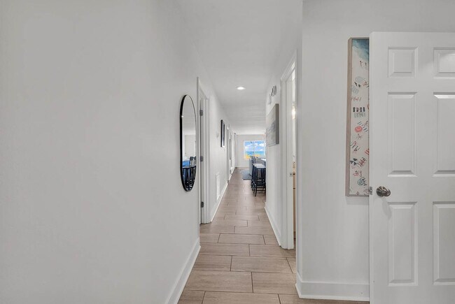 Building Photo - 511 S Ocean Blvd