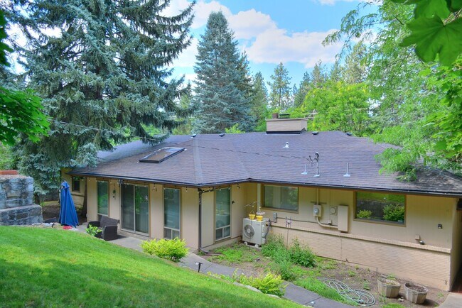 Building Photo - **COMING SOON**Stunning Mid Century Rancher