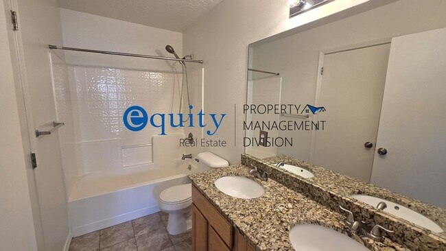 Building Photo - 11851 Poultry Dr