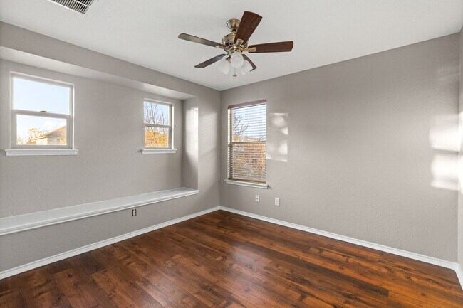 Building Photo - 4342 Safe Hbr