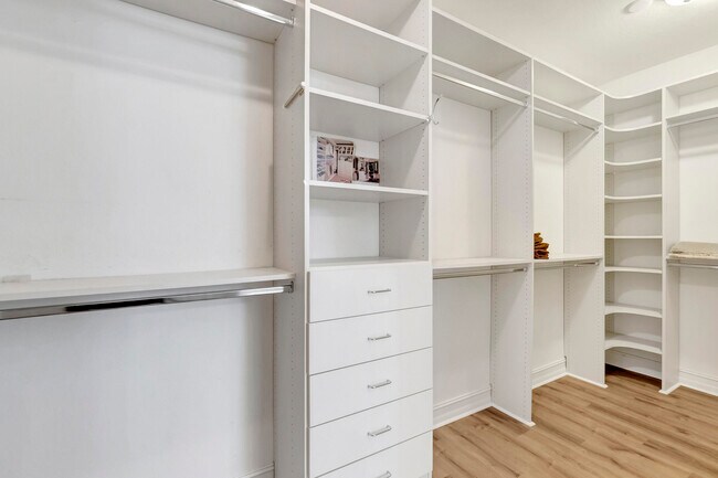 Building Photo - 22164 Verbena Way