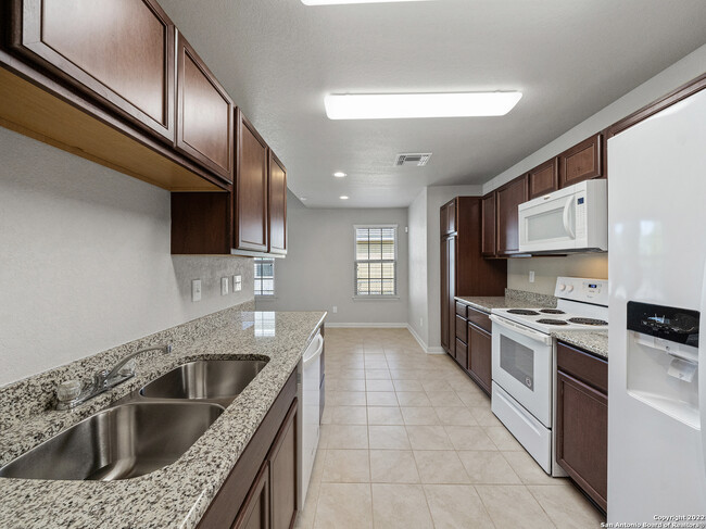 Building Photo - 130 Villa Grande