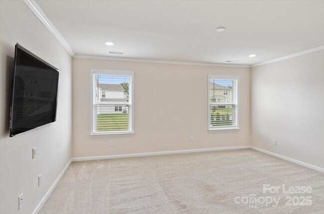 Building Photo - 4029 Spring Garden St