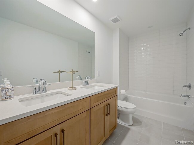 Building Photo - 41503 Breck