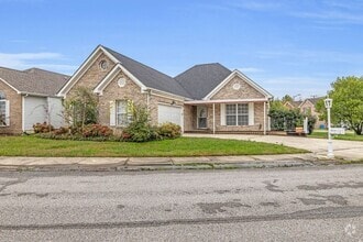 Building Photo - 2075 Igou Crossing Dr
