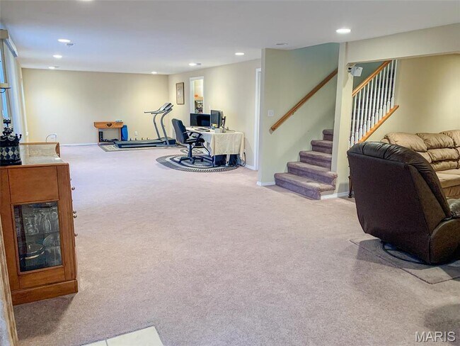 Building Photo - 1031 Buran Dr