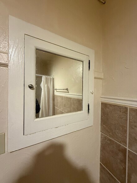 Building Photo - 405 Fieldston Rd