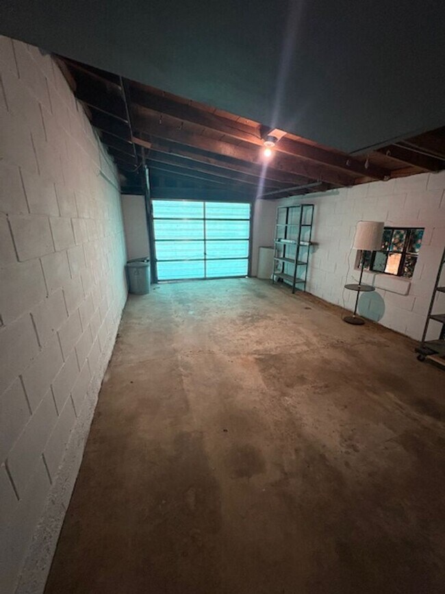 Building Photo - Single Family Home in East Peoria IL