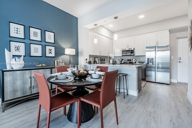 Building Photo - 9351 W Commercial Blvd