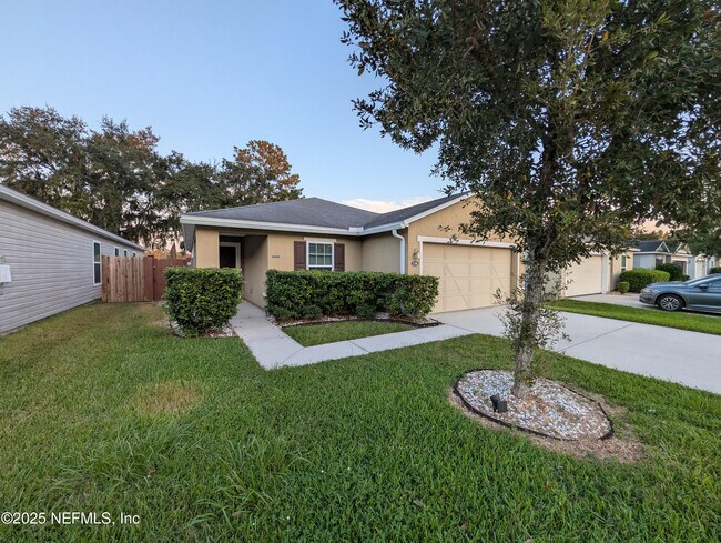 Building Photo - 12106 Alexandra Dr