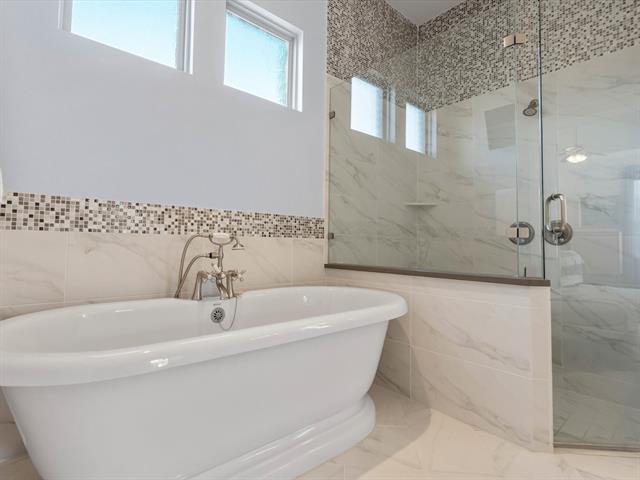 Building Photo - 408 Montpelier Dr