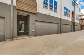 Building Photo - 1510 N Washington Ave