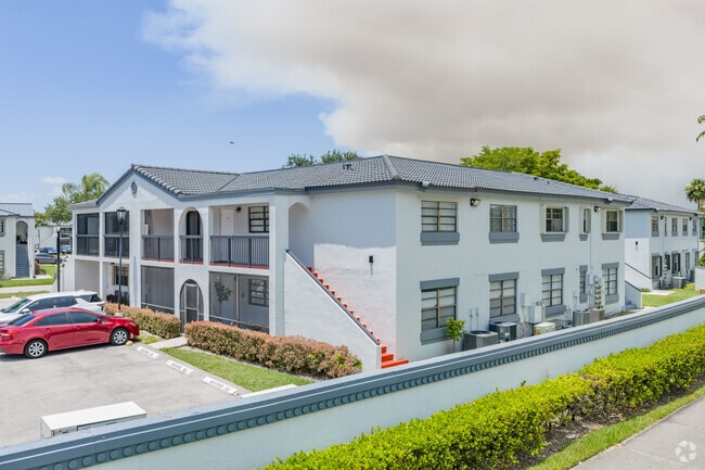 Building Photo - Plaza Point