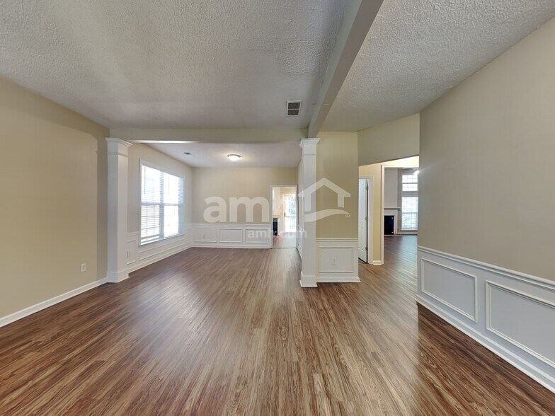 Building Photo - 3202 Davenport Park Ln