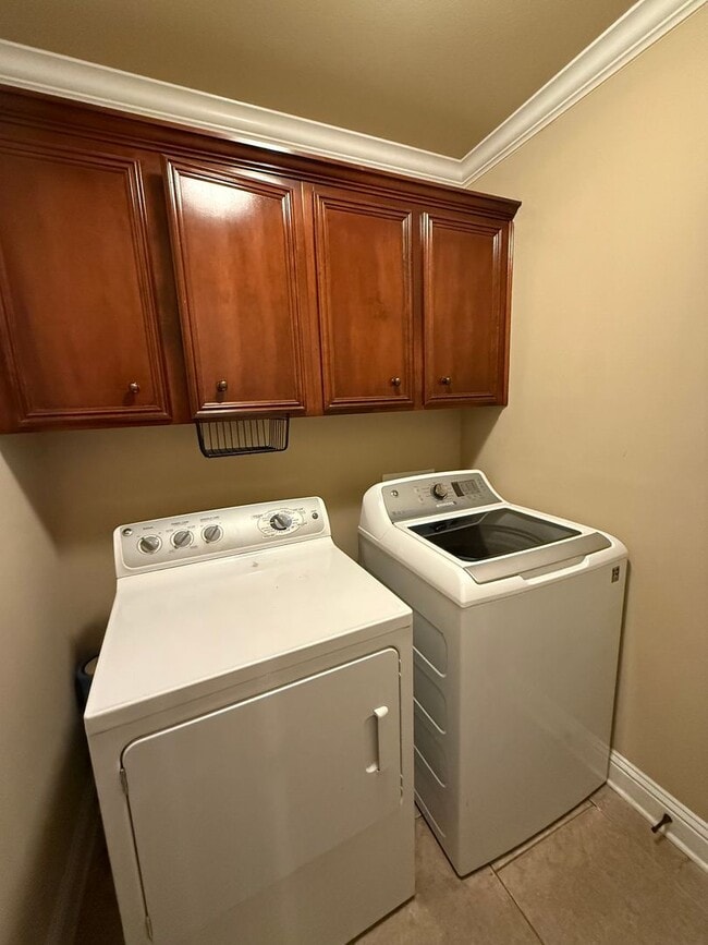 Building Photo - Haughton! Charming 3-Bedroom Brick Home with Spacious Yard