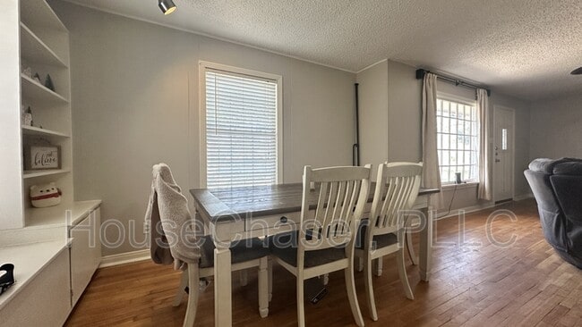 Building Photo - 3319 26th St