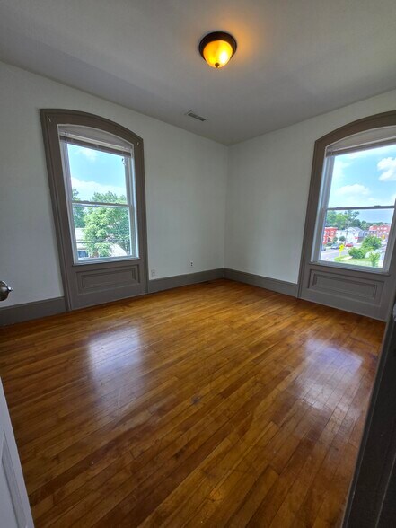 Bedroom 2, view from doorway - 127 Pearl St