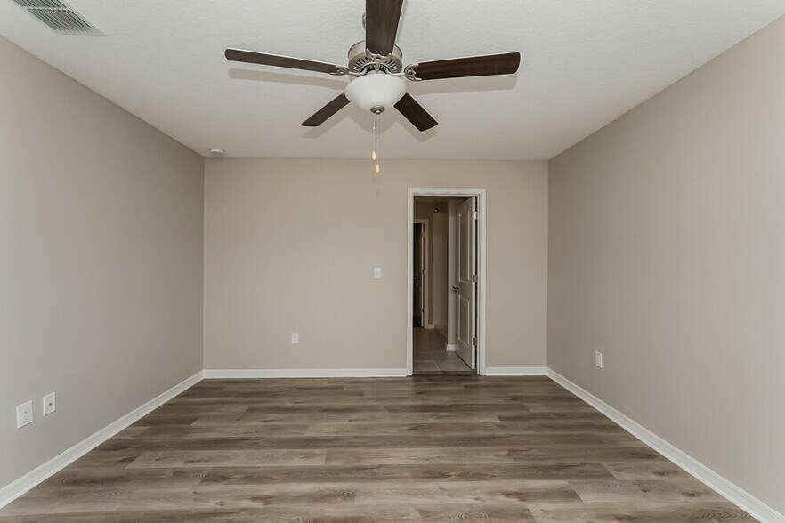 Building Photo - 4536 Eternal Prince Dr